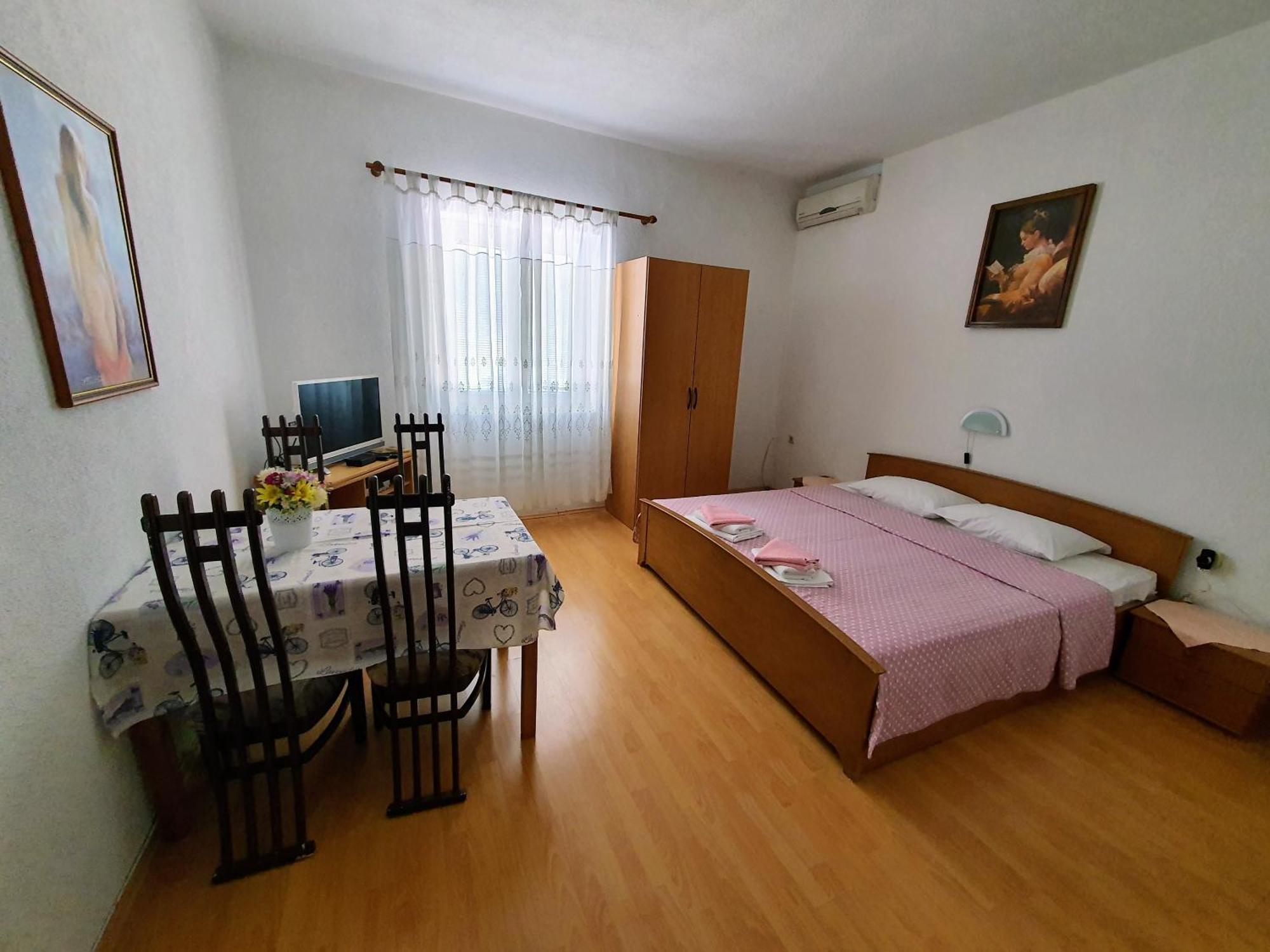 Apartments - Buffet 2B Sveti Juraj Quarto foto